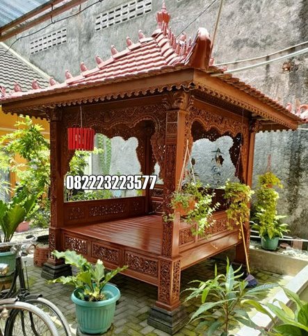 Gazebo Taman Ukir Jepara Kayu Jati Model Klasik Ukuran 2 Kali 2