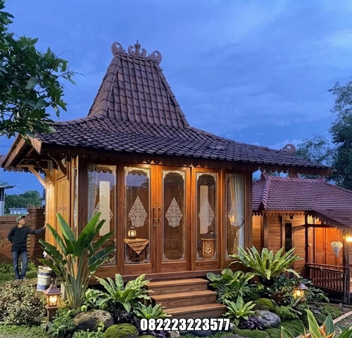 Rumah Kayu Knock Down Kayu Jati Kombinasi Kaca